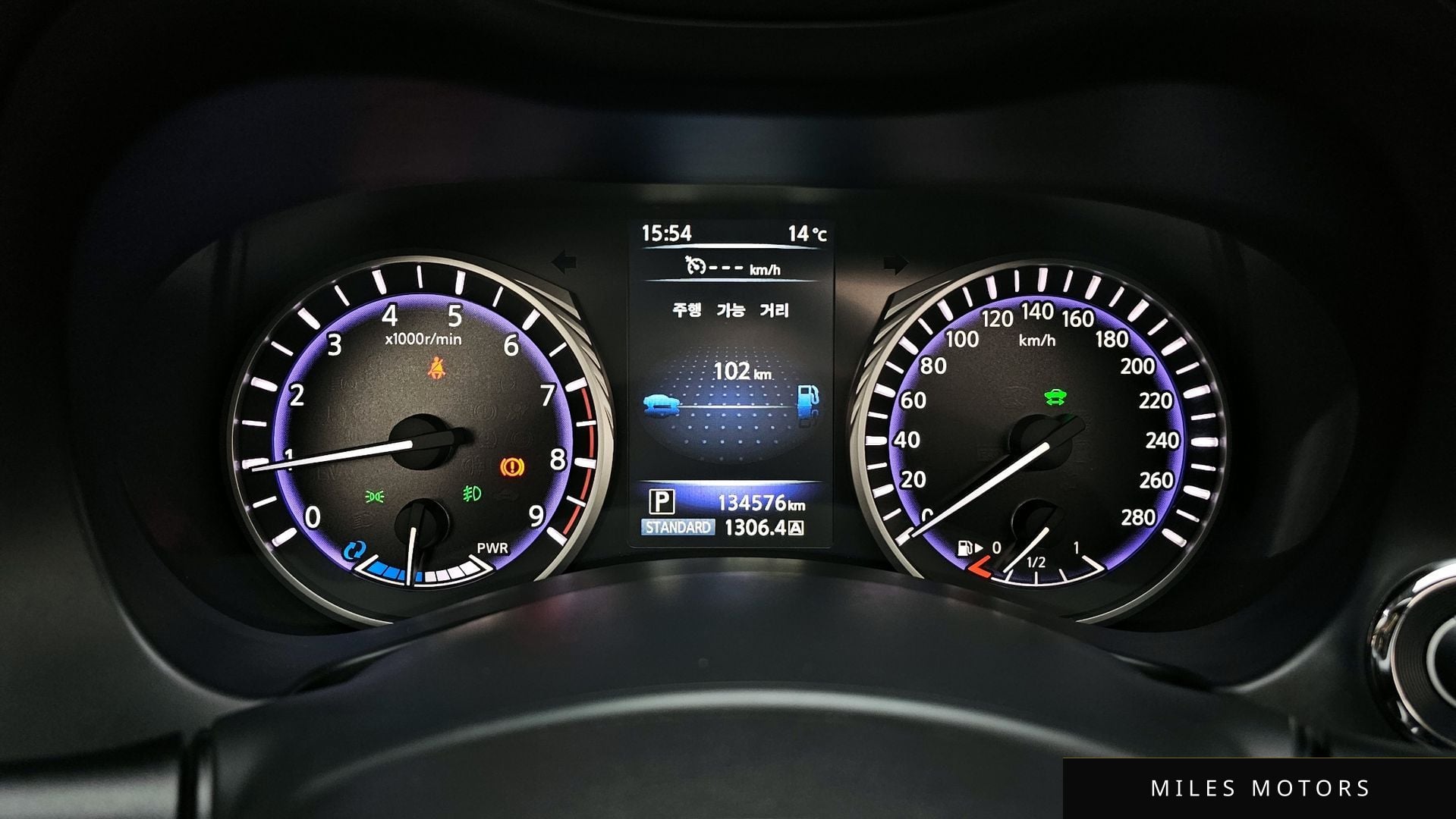 Infiniti Q50 2016 — миниатюра 8