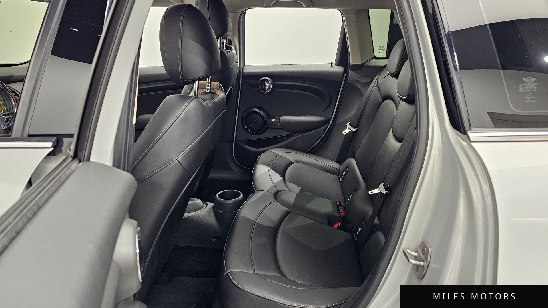 MINI Cooper D 2015 — миниатюра 12
