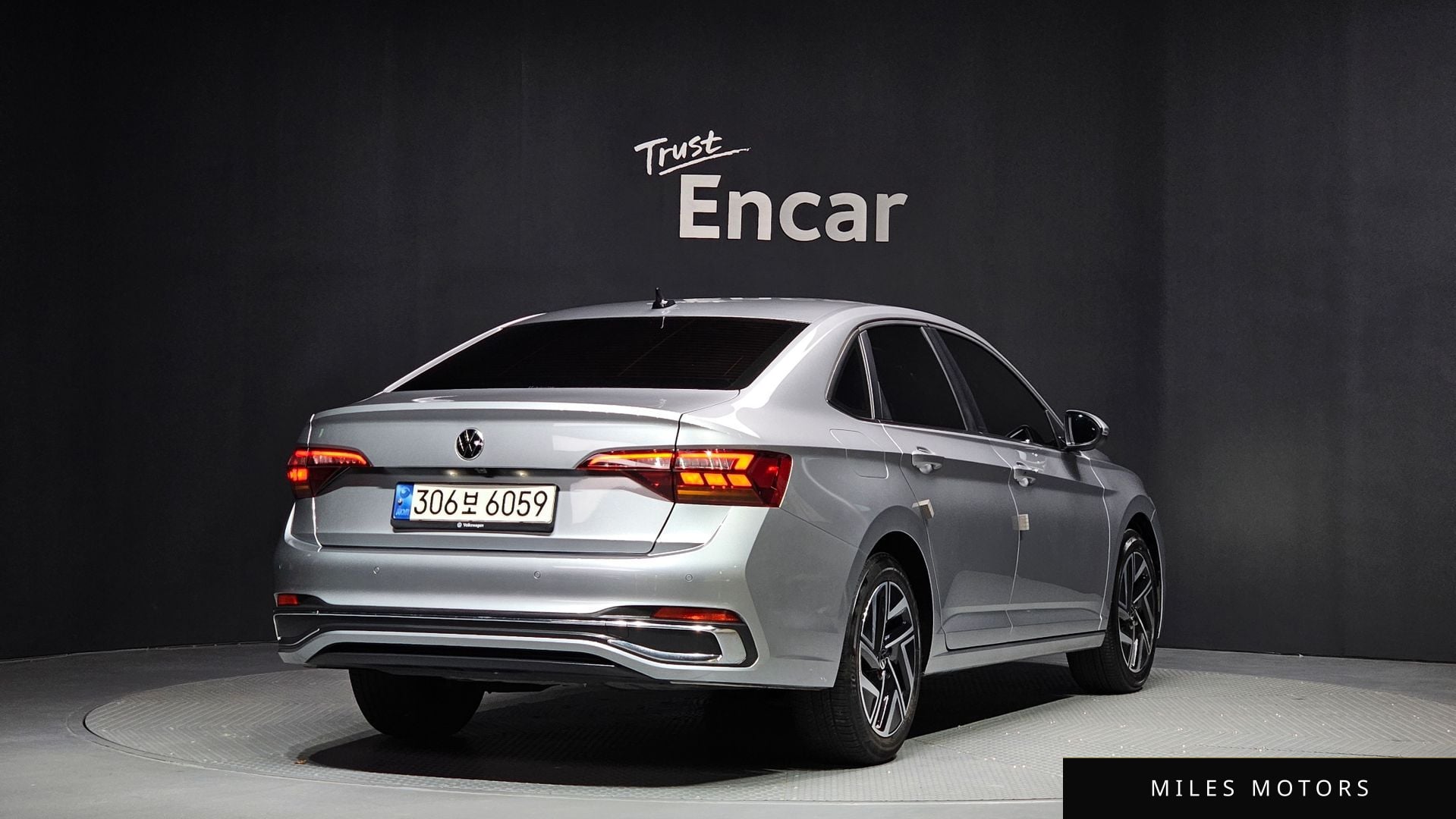 Volkswagen Jetta 2023 — миниатюра 2