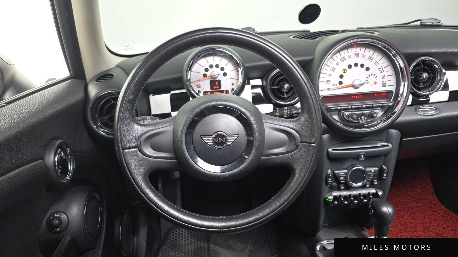 MINI Cooper 2011 — миниатюра 13