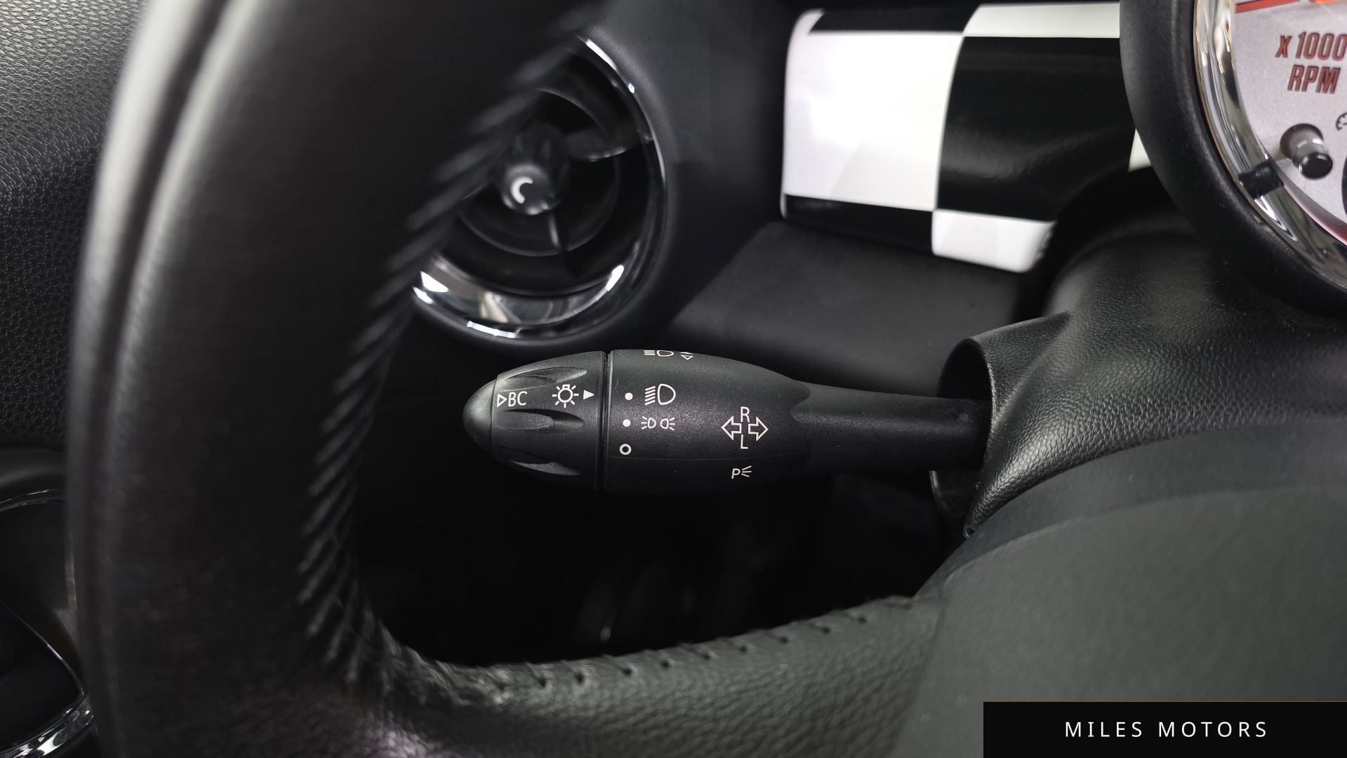 MINI Cooper 2011 — миниатюра 15
