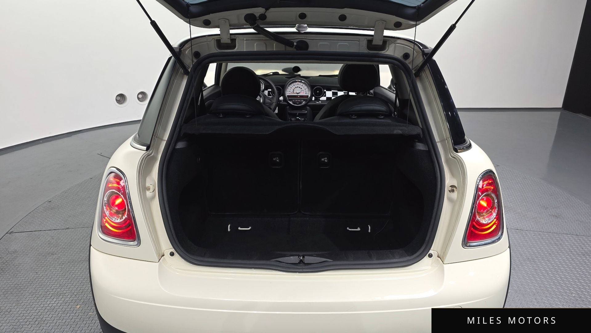 MINI Cooper 2011 — миниатюра 20