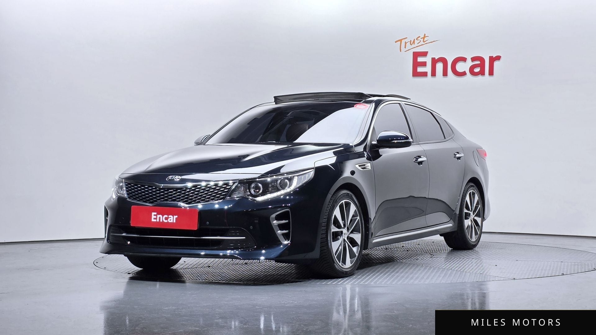 Kia K5 2016 — фото 1 из 12
