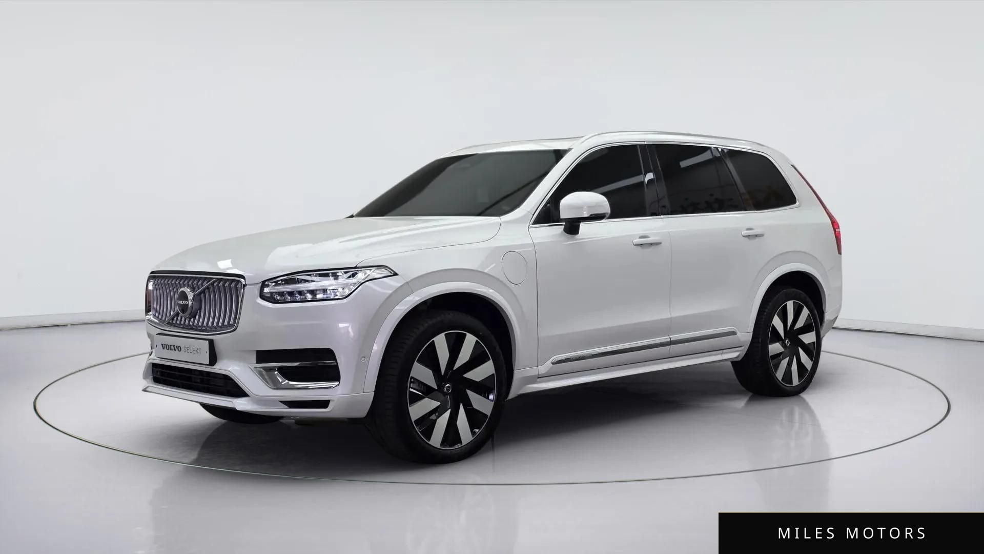 Volvo XC90 2024 — фото 1 из 12
