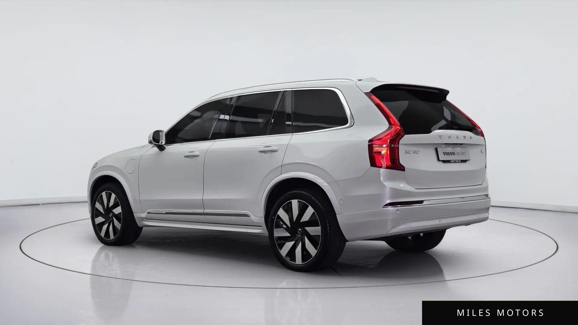 Volvo XC90 2024 — миниатюра 4