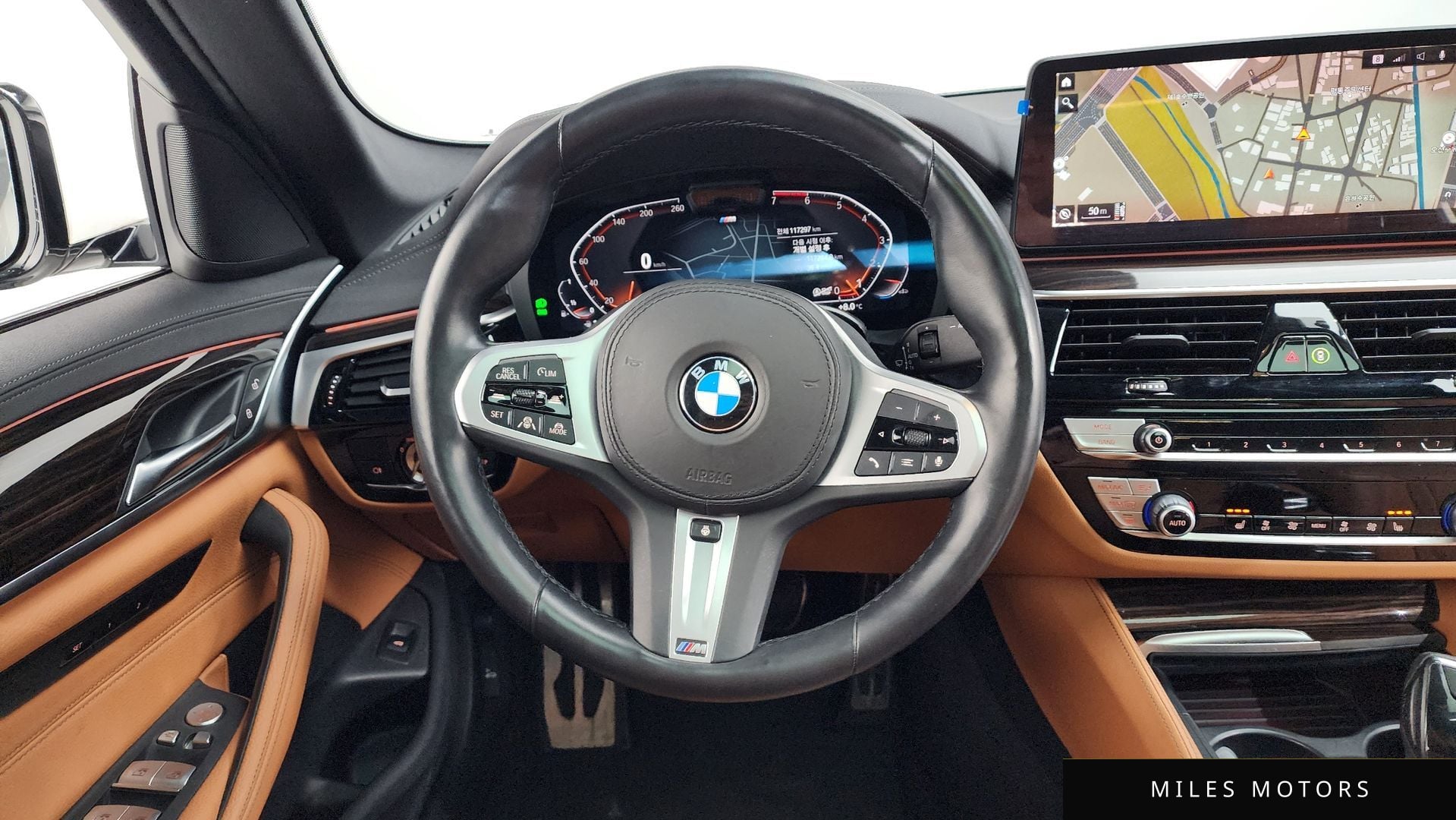 BMW 5 Series (G30) 2022 — миниатюра 12
