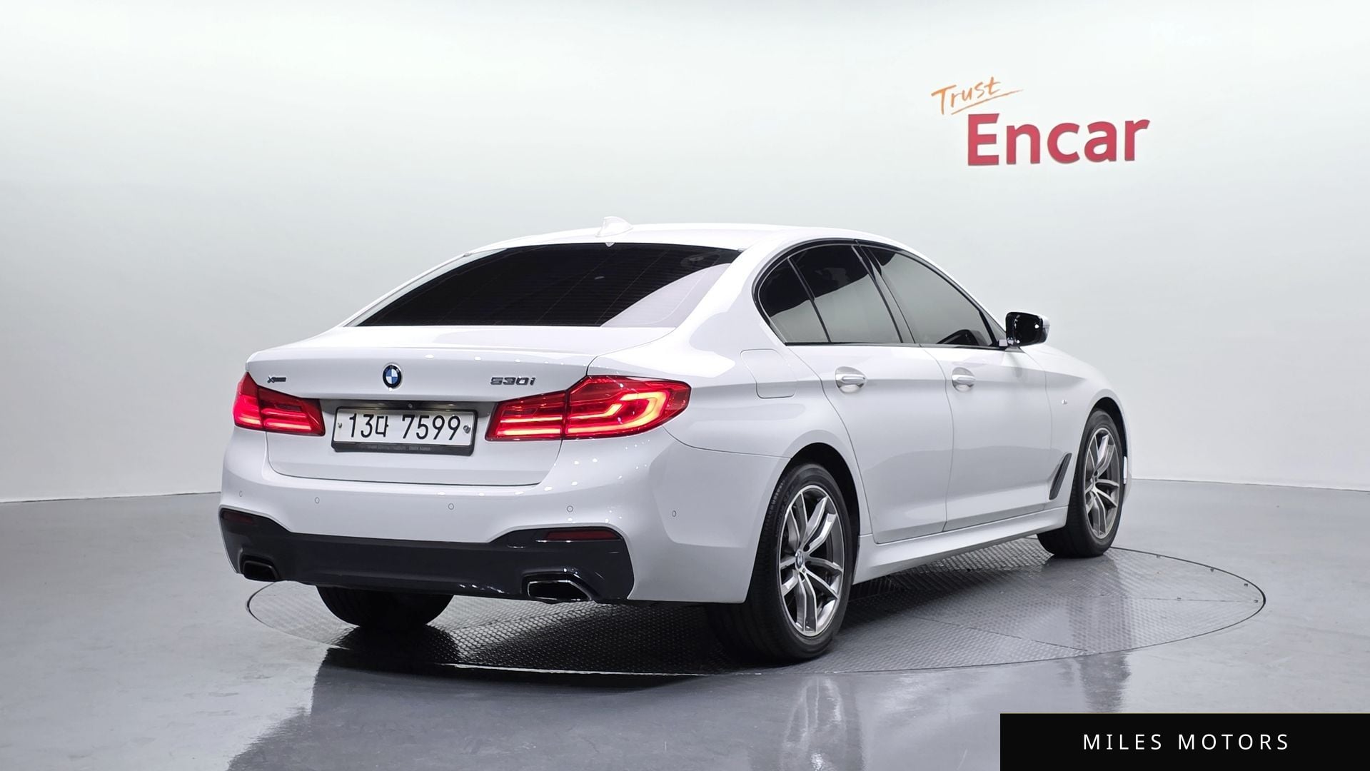 BMW 5 Series (G30) 2017 — миниатюра 2