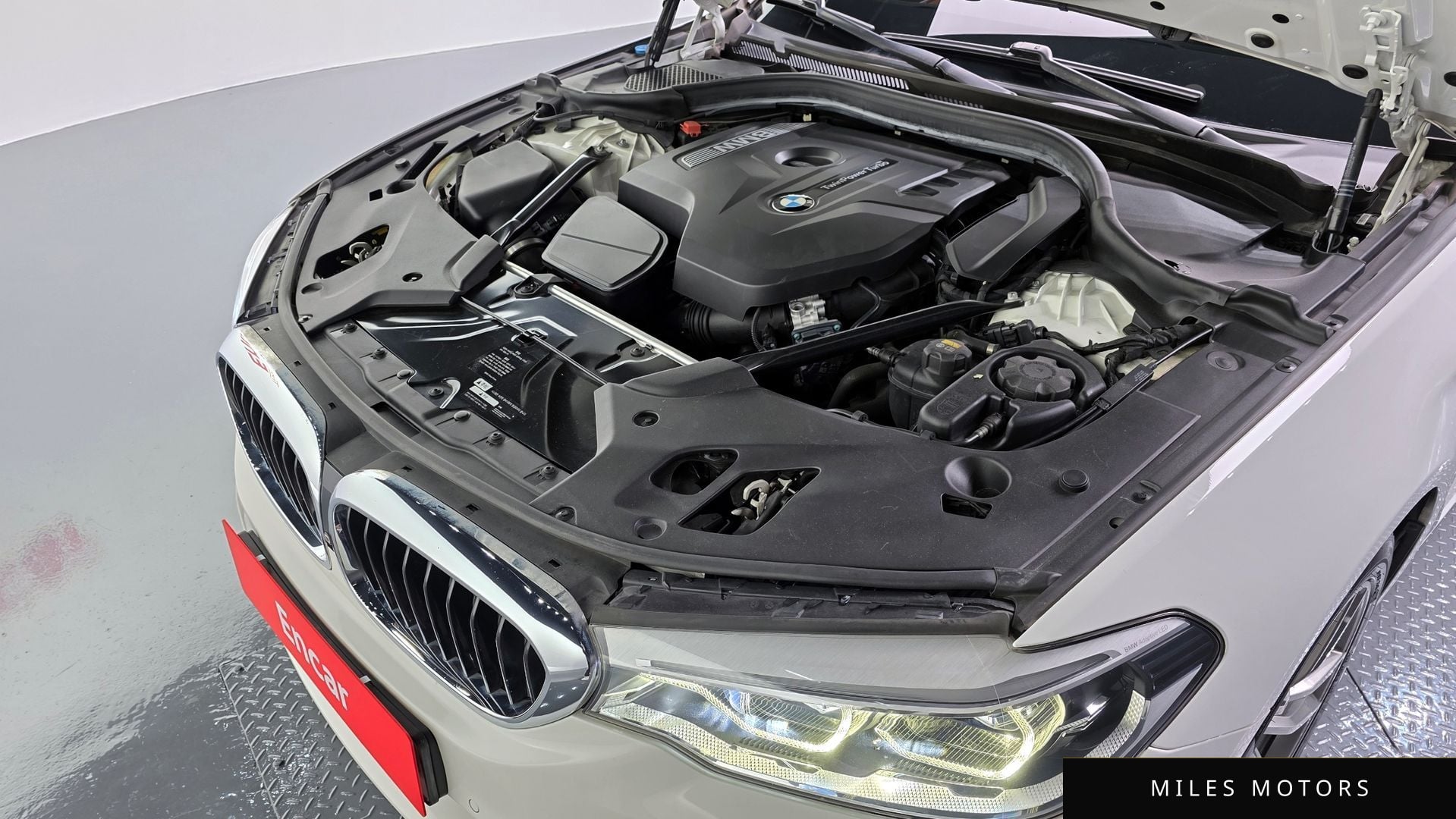 BMW 5 Series (G30) 2017 — миниатюра 6