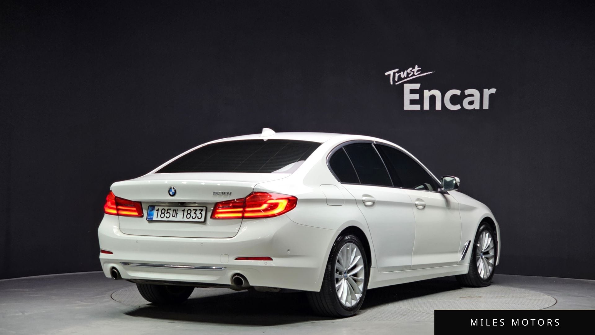 BMW 5 Series (G30) 2019 — миниатюра 2