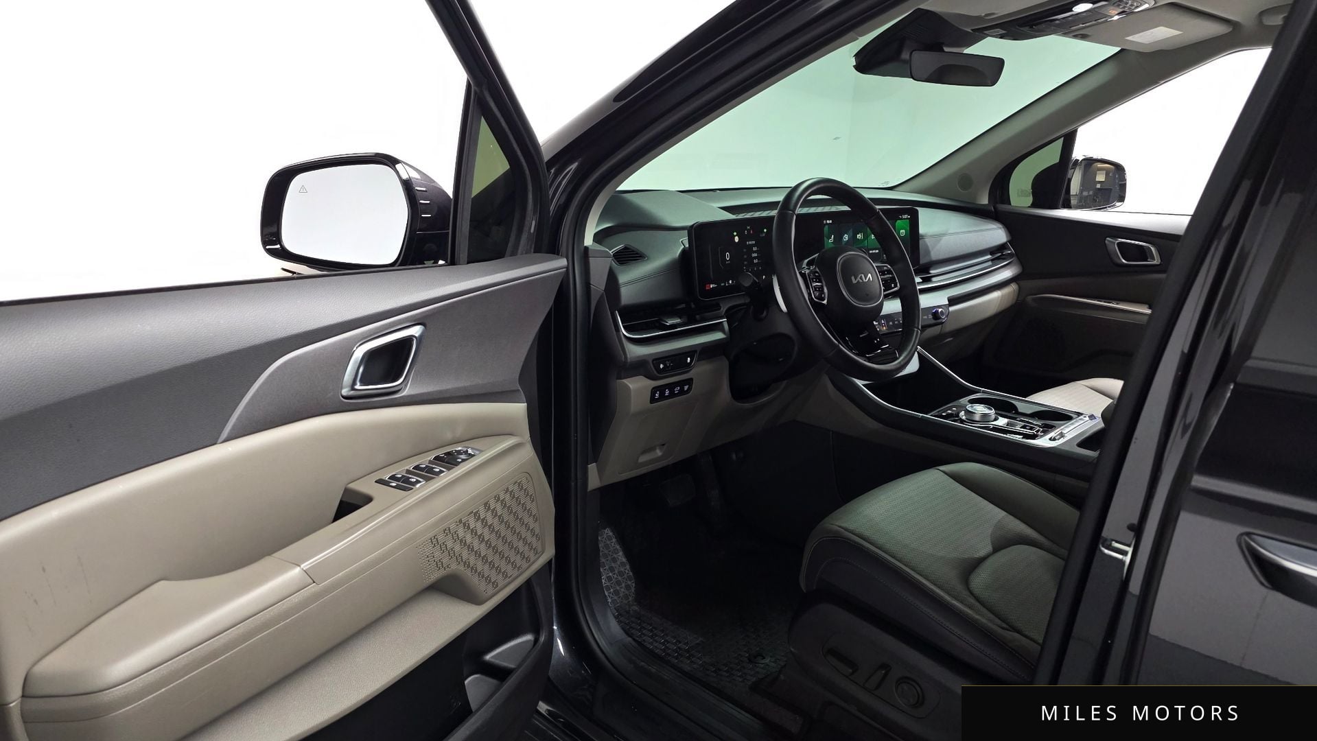 Kia Canival 2025 — миниатюра 12