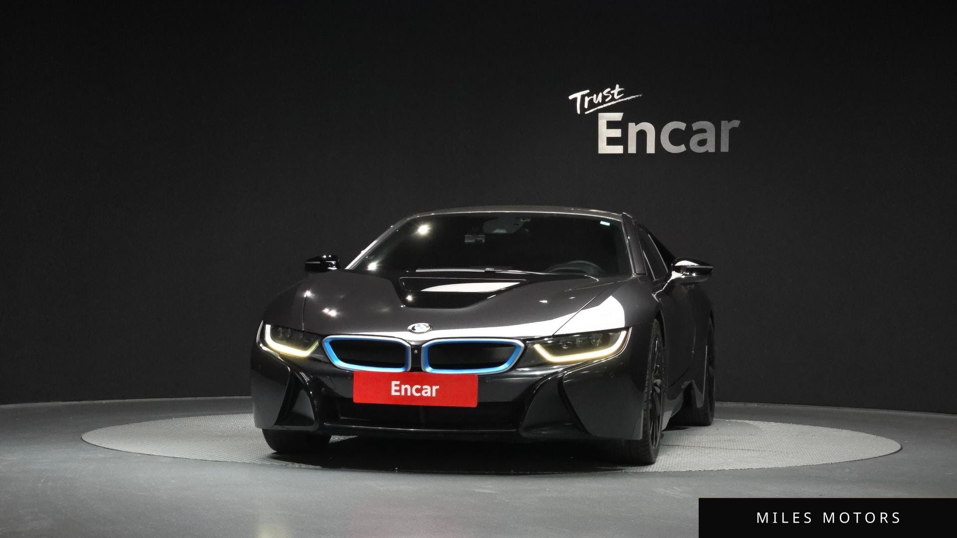 BMW i8 2015 — миниатюра 3