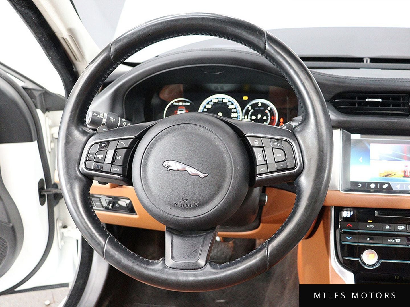 Jaguar XF (X260) 2017 — миниатюра 17