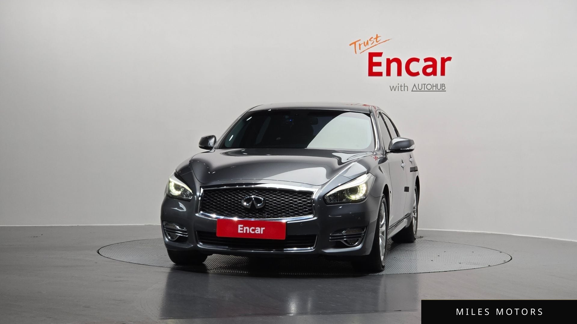 Infiniti Q70 2017 — миниатюра 3