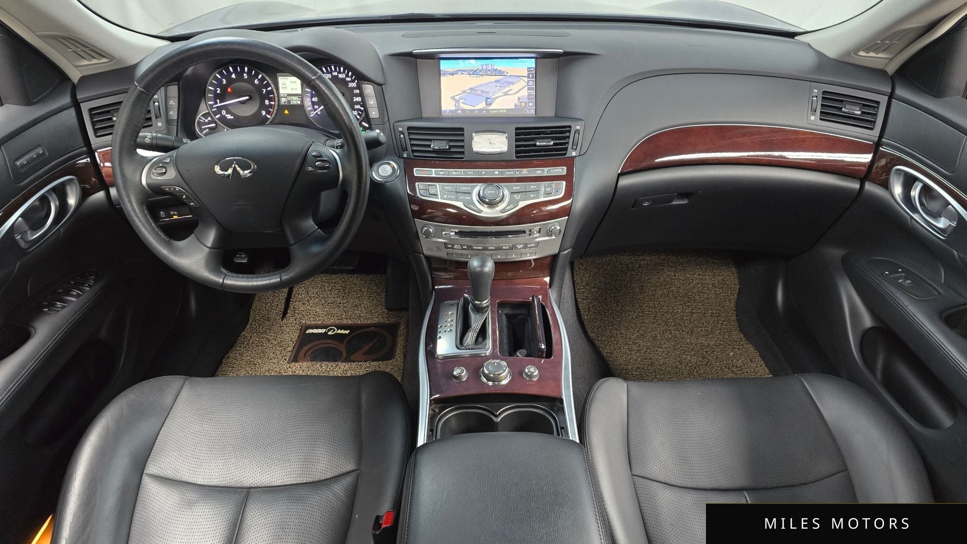 Infiniti Q70 2017 — миниатюра 7