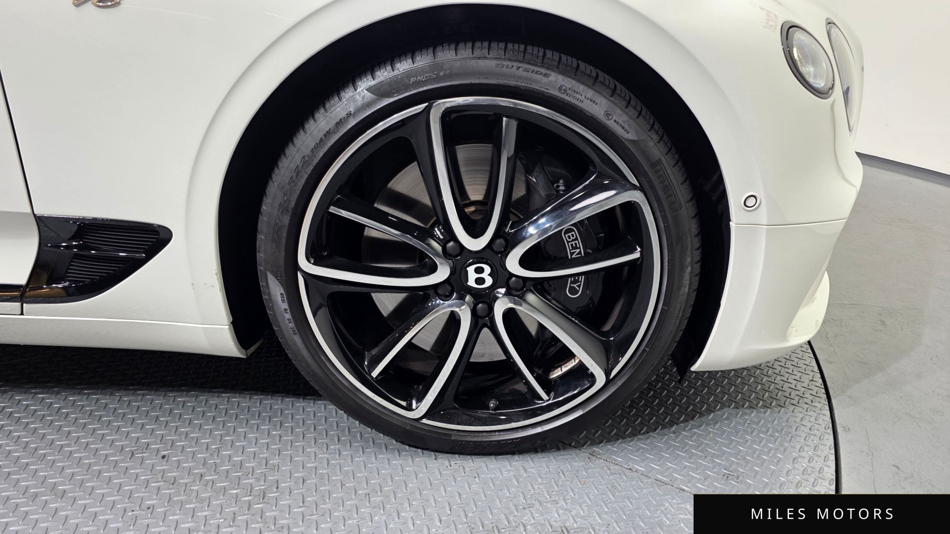 Bentley 컨티넨탈 GT 2022 — миниатюра 5
