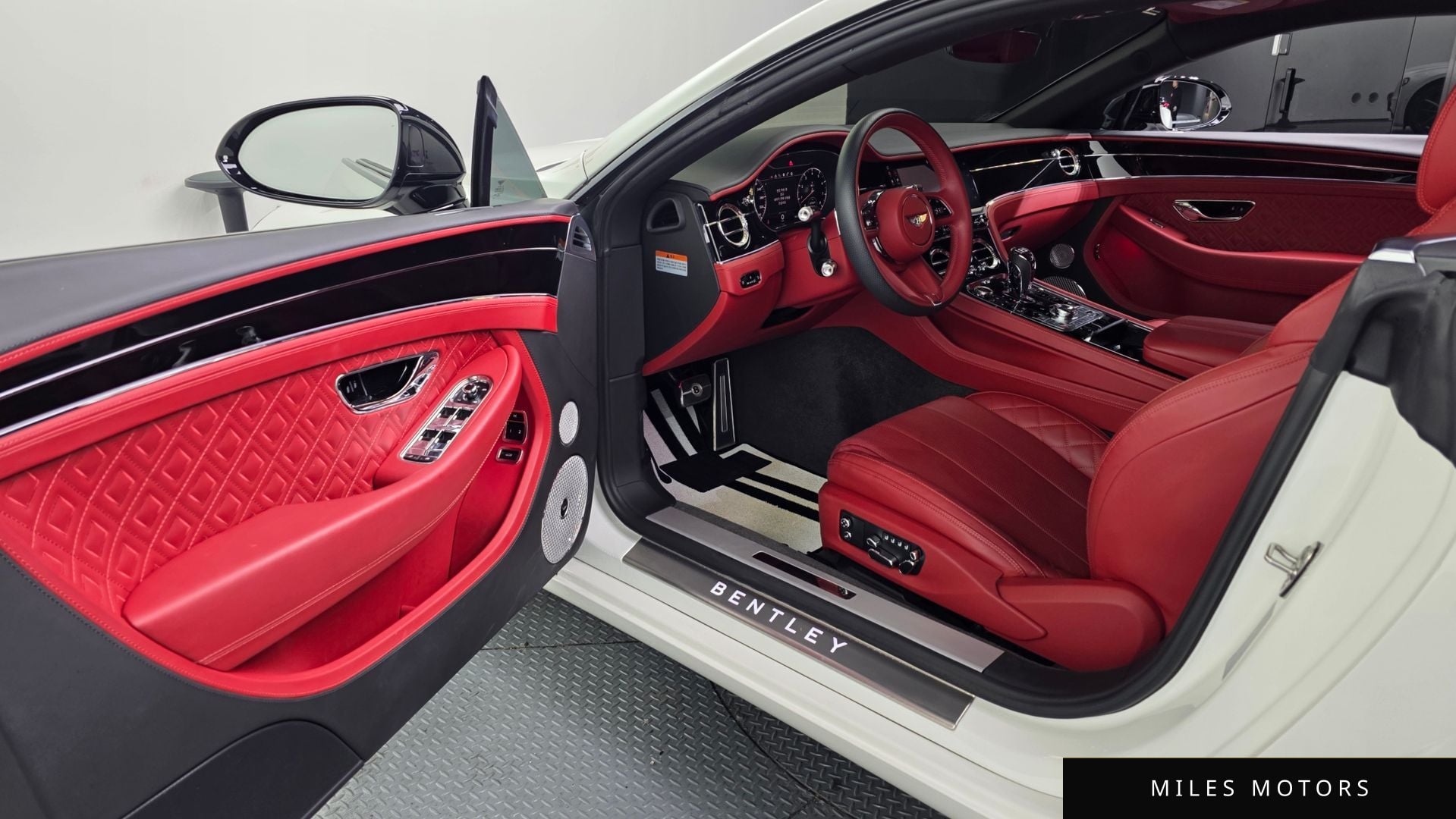 Bentley 컨티넨탈 GT 2022 — миниатюра 10
