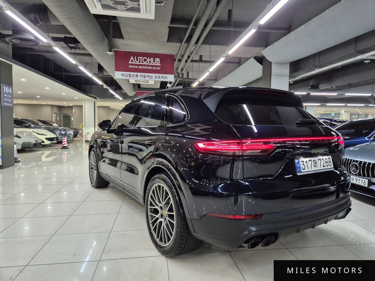 Porsche Cayenne 2023 — миниатюра 4