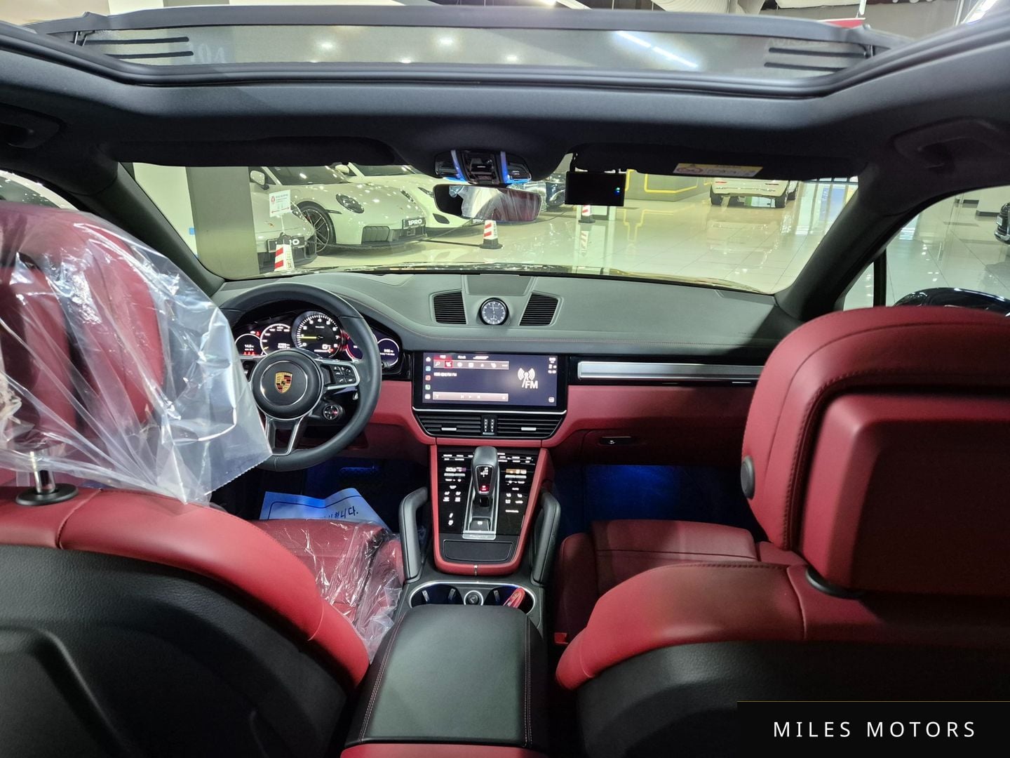 Porsche Cayenne 2023 — миниатюра 6