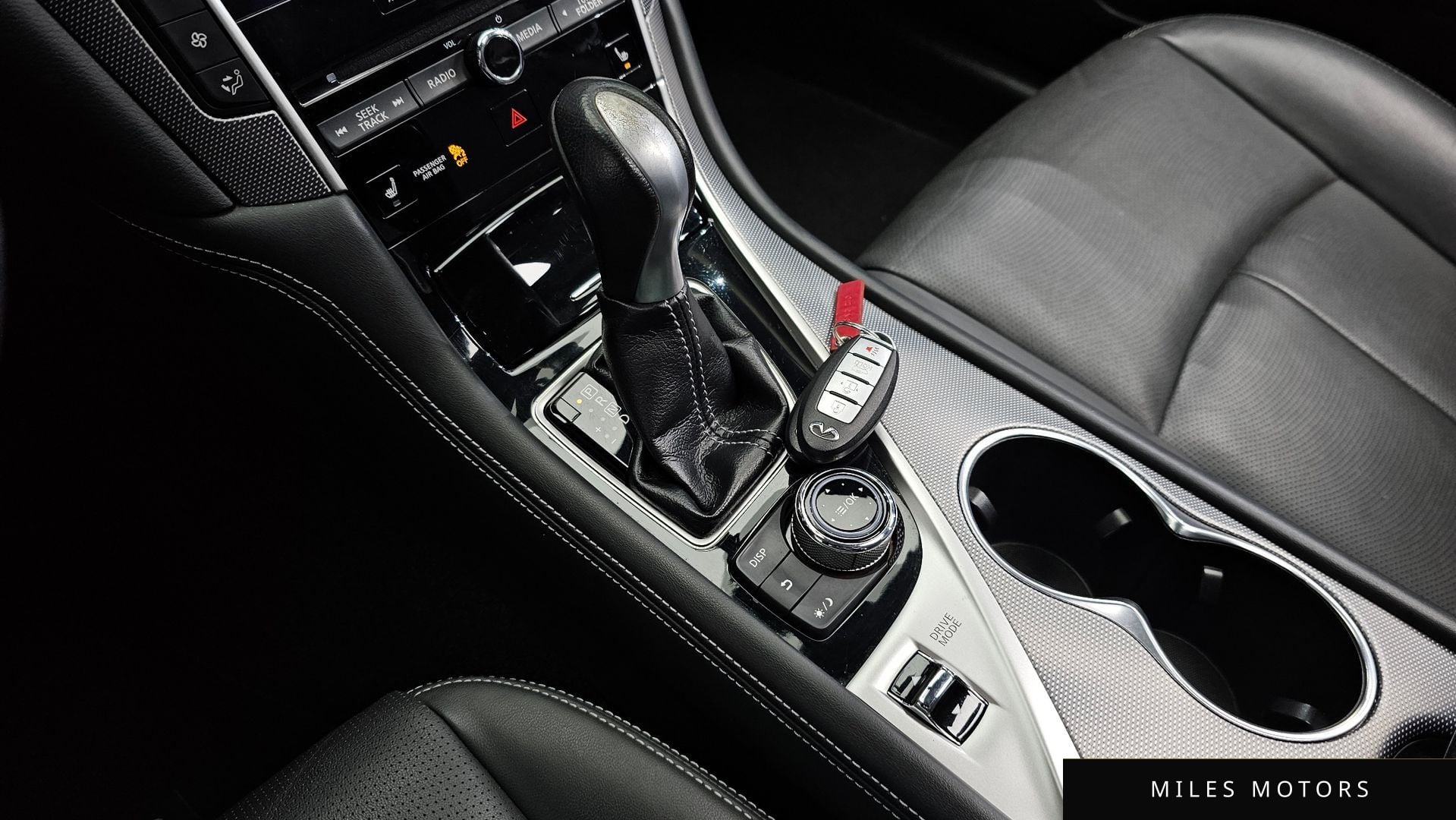 Infiniti Q50 2016 — миниатюра 9