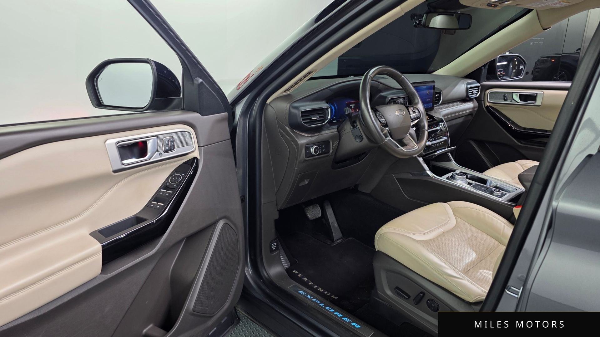 Ford Explorer 2021 — миниатюра 9