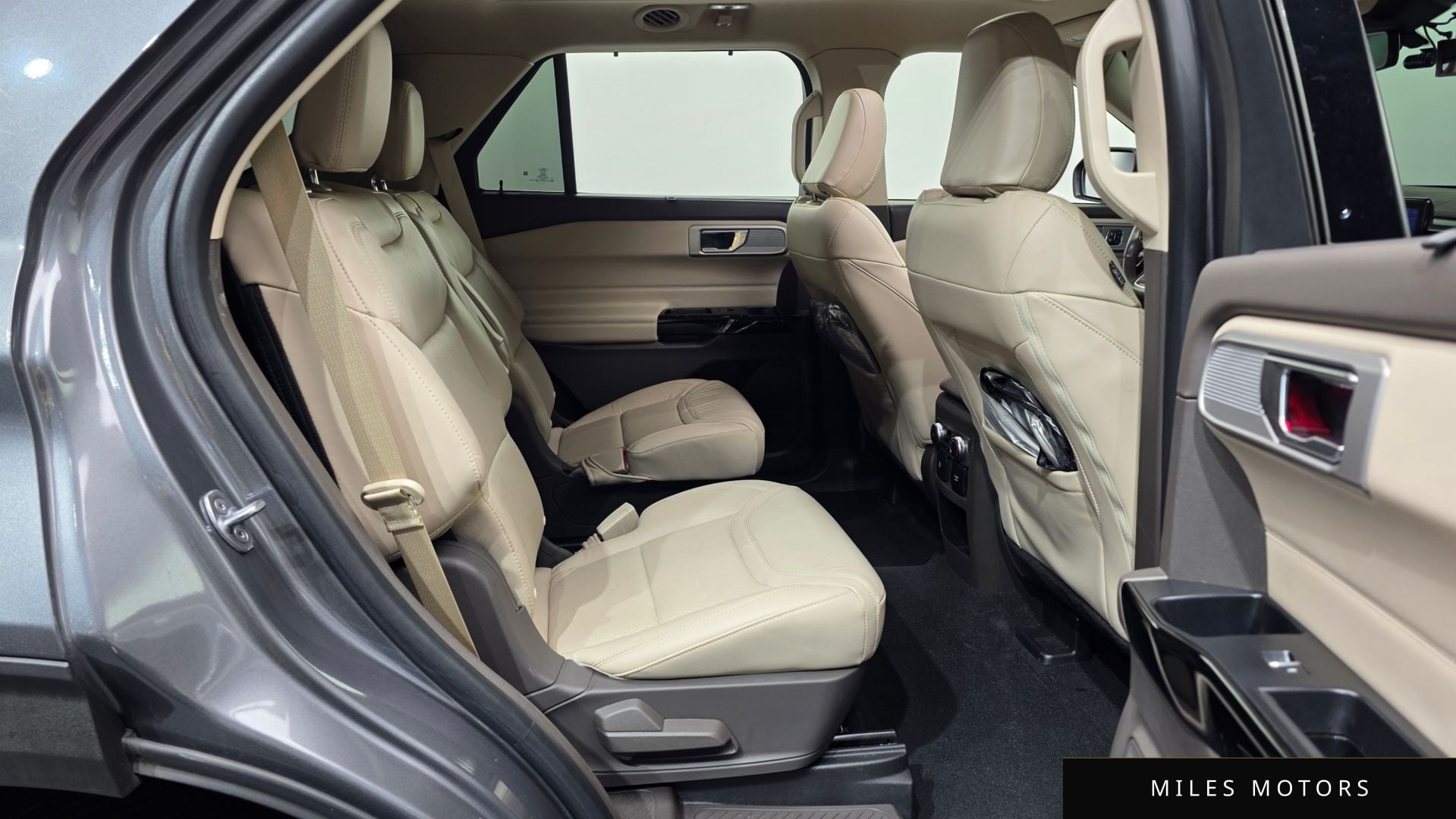 Ford Explorer 2021 — миниатюра 12