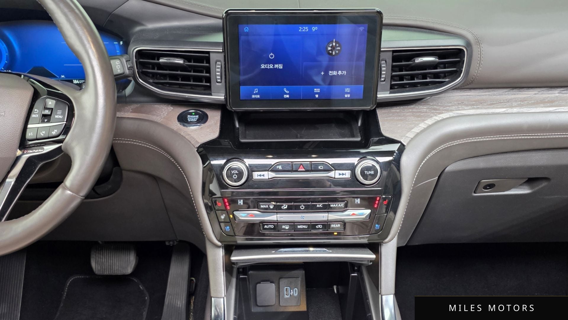 Ford Explorer 2021 — миниатюра 14