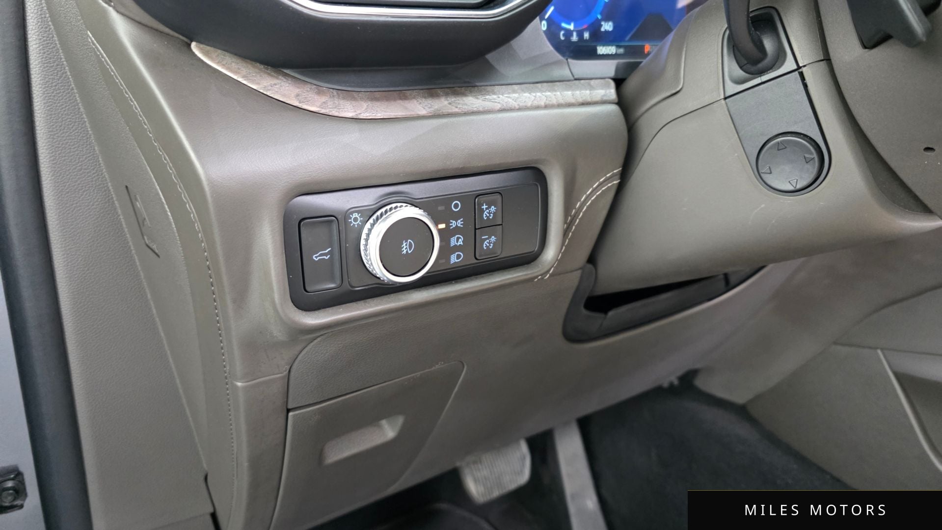 Ford Explorer 2021 — миниатюра 17