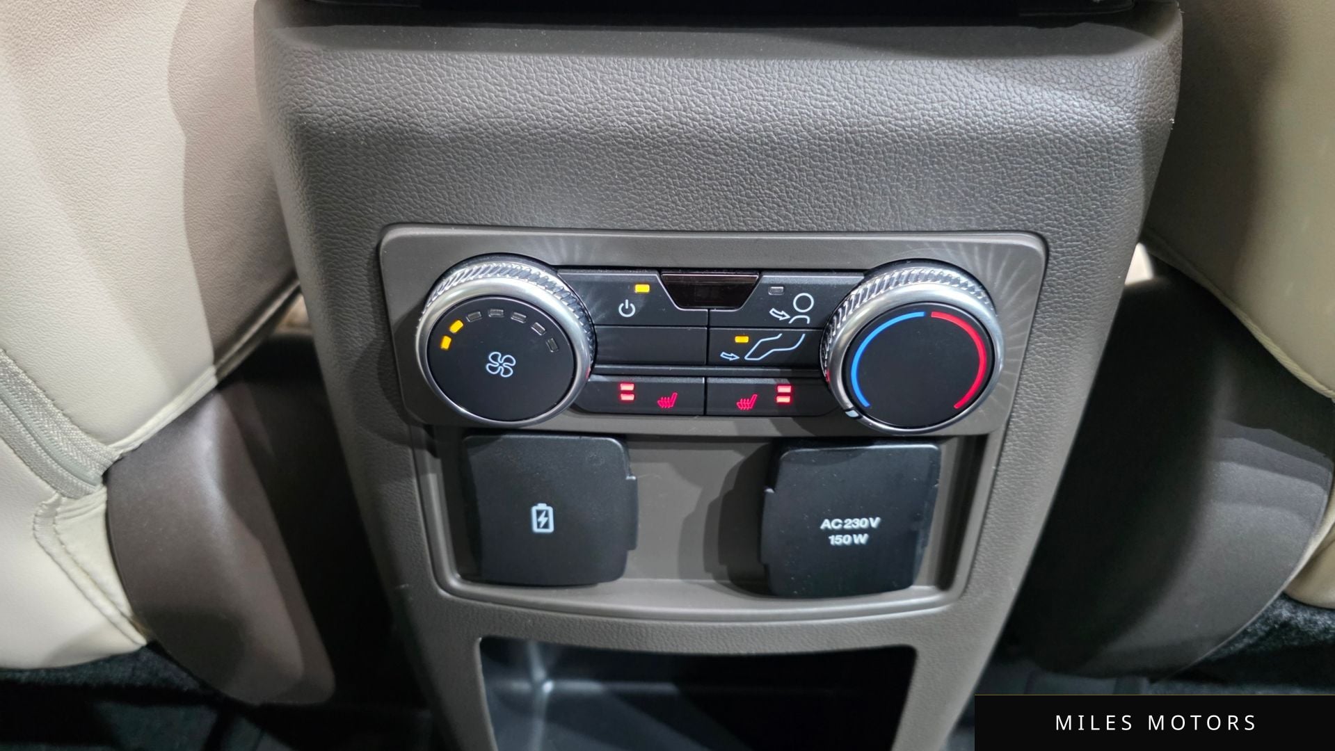 Ford Explorer 2021 — миниатюра 19