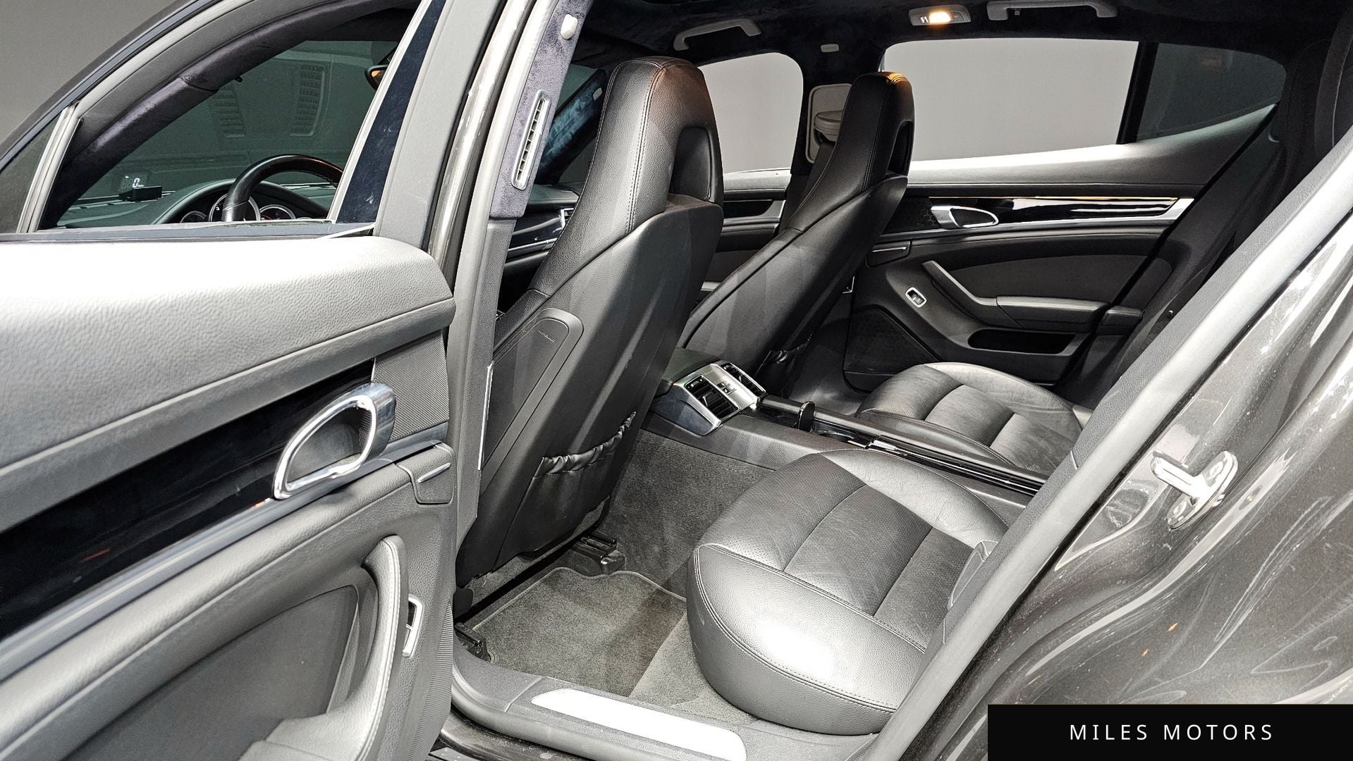 Porsche Panamera 2012 — миниатюра 10