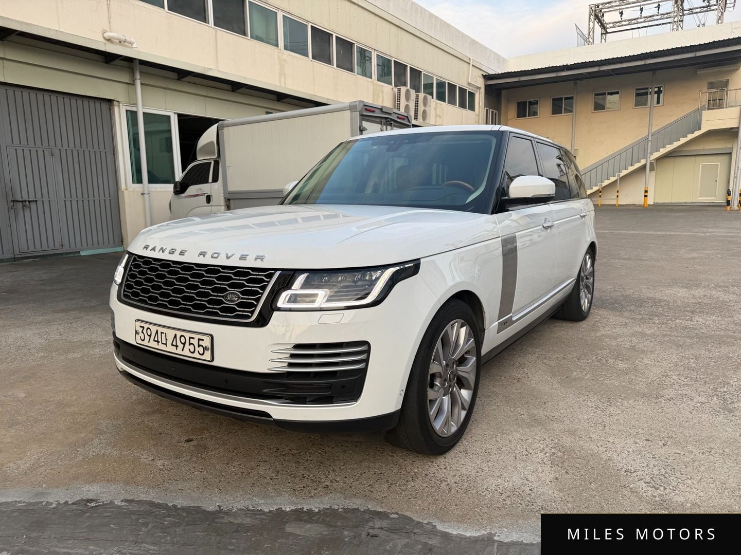 Land Rover Range Rover 2020 — фото 1 из 12