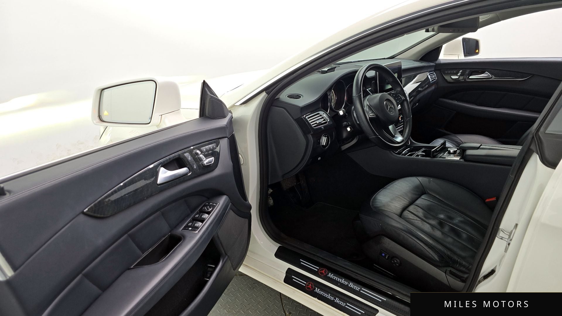 Mercedes-Benz CLS-Class W218 2016 — миниатюра 10