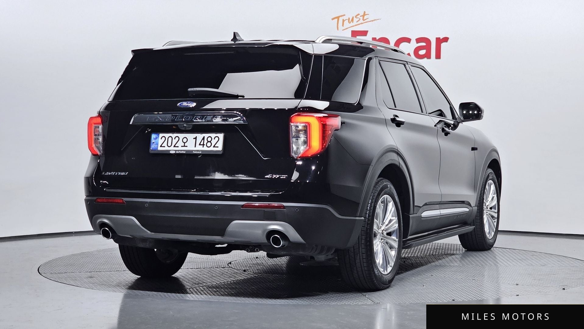 Ford Explorer 2022 — миниатюра 2