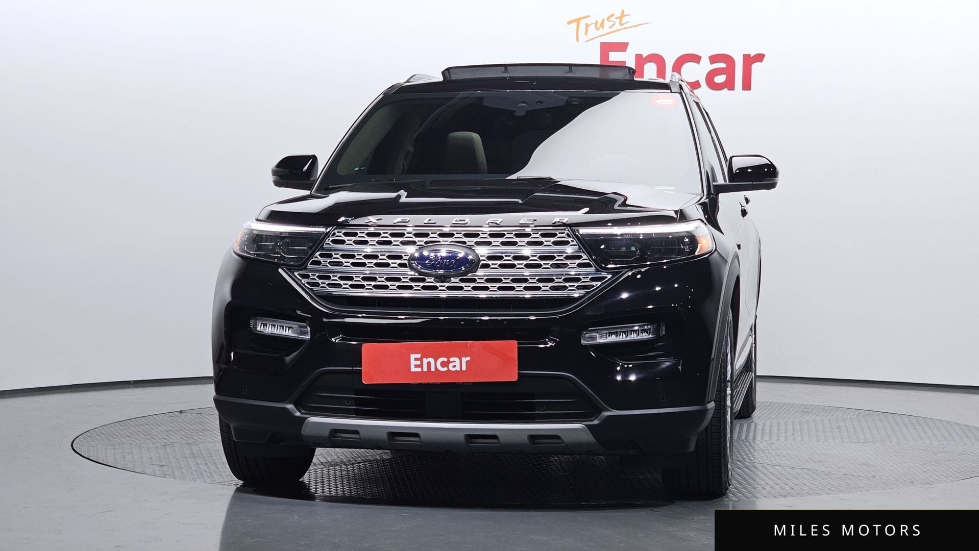 Ford Explorer 2022 — миниатюра 3