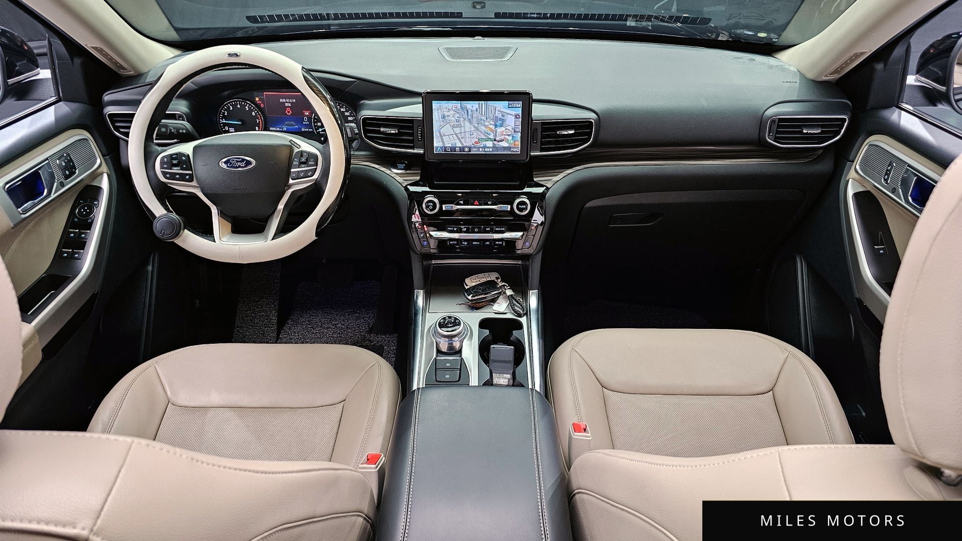 Ford Explorer 2022 — миниатюра 7