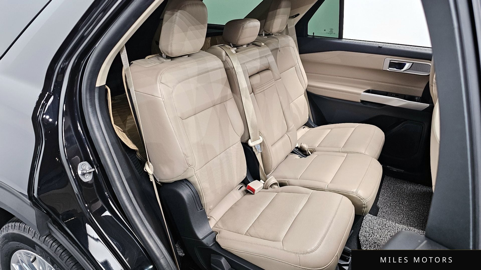 Ford Explorer 2022 — миниатюра 12