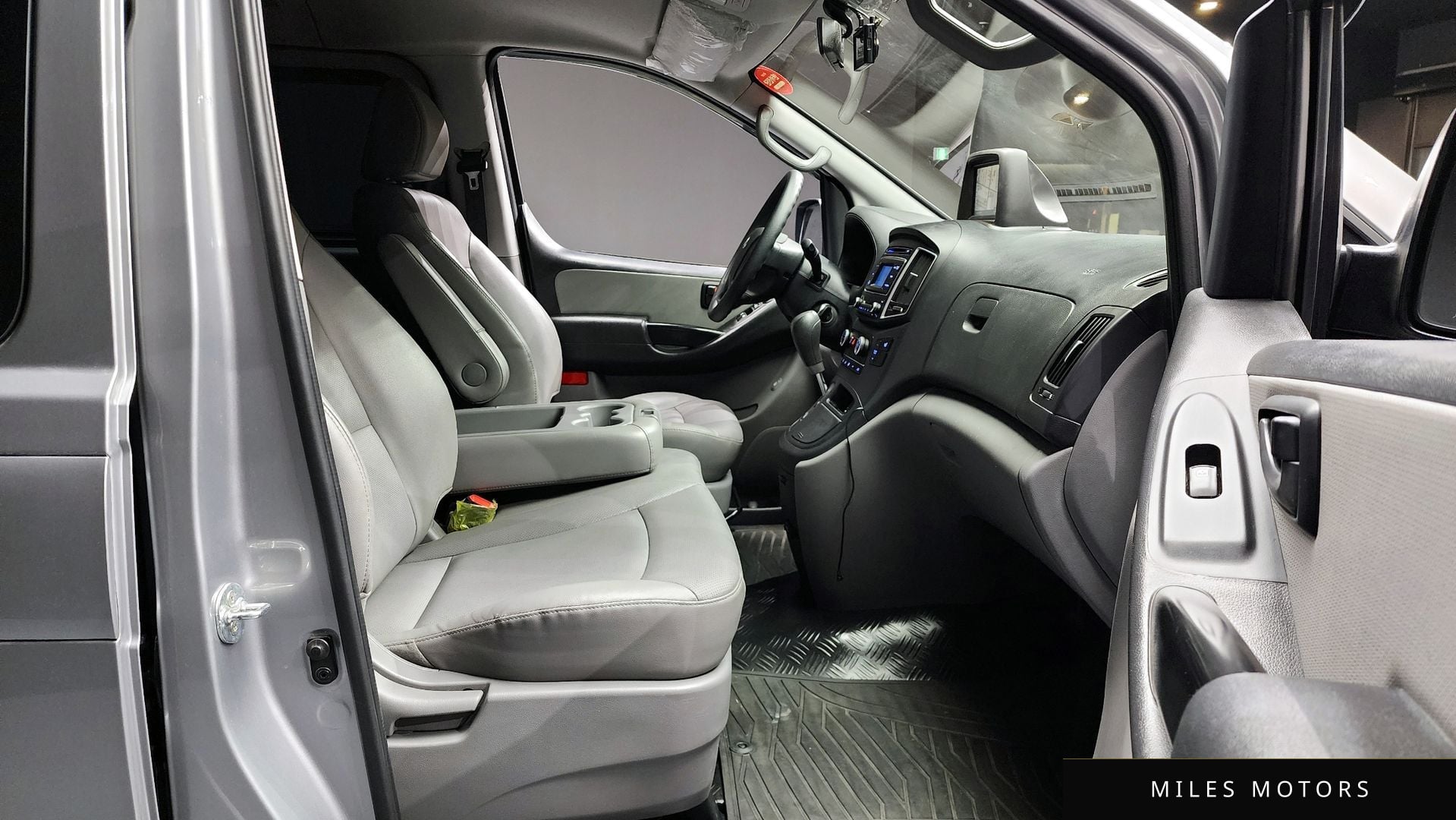 Hyundai Starex 2019 — миниатюра 10