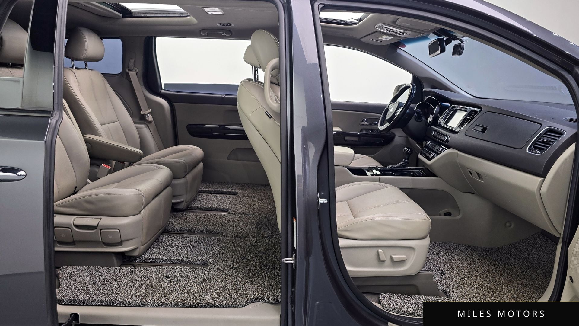 Kia Canival 2016 — миниатюра 10