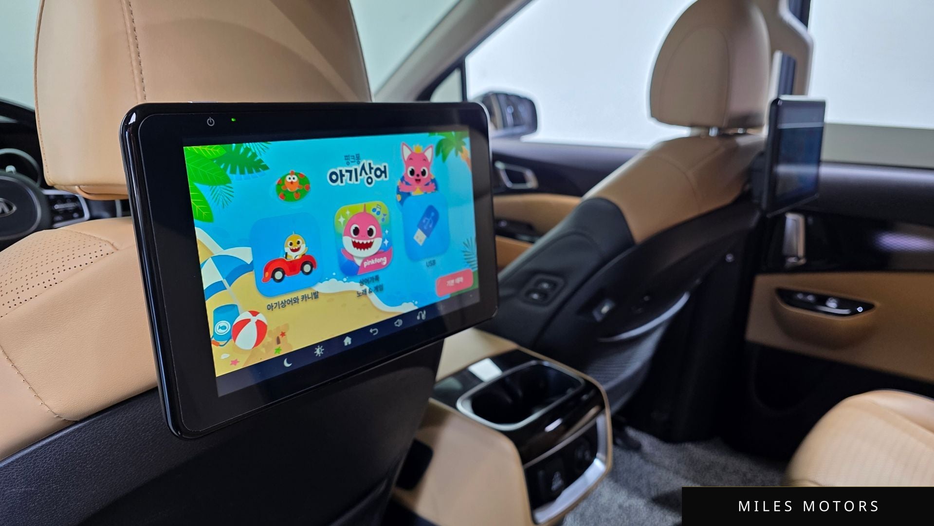 Kia Carnival 2021 — миниатюра 17