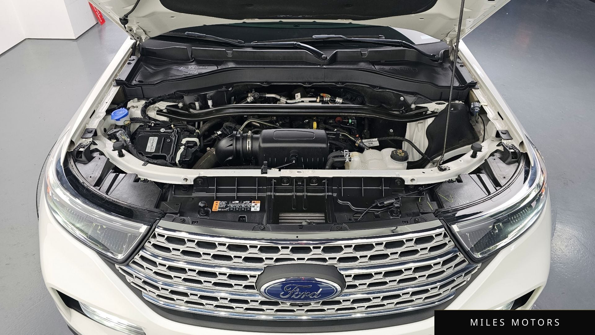 Ford 익스플로러 2022 — миниатюра 6