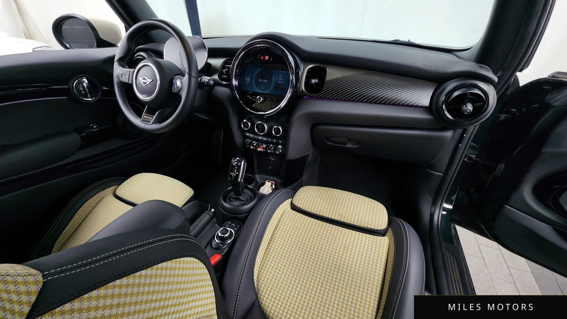 MINI Cooper 2023 — миниатюра 7