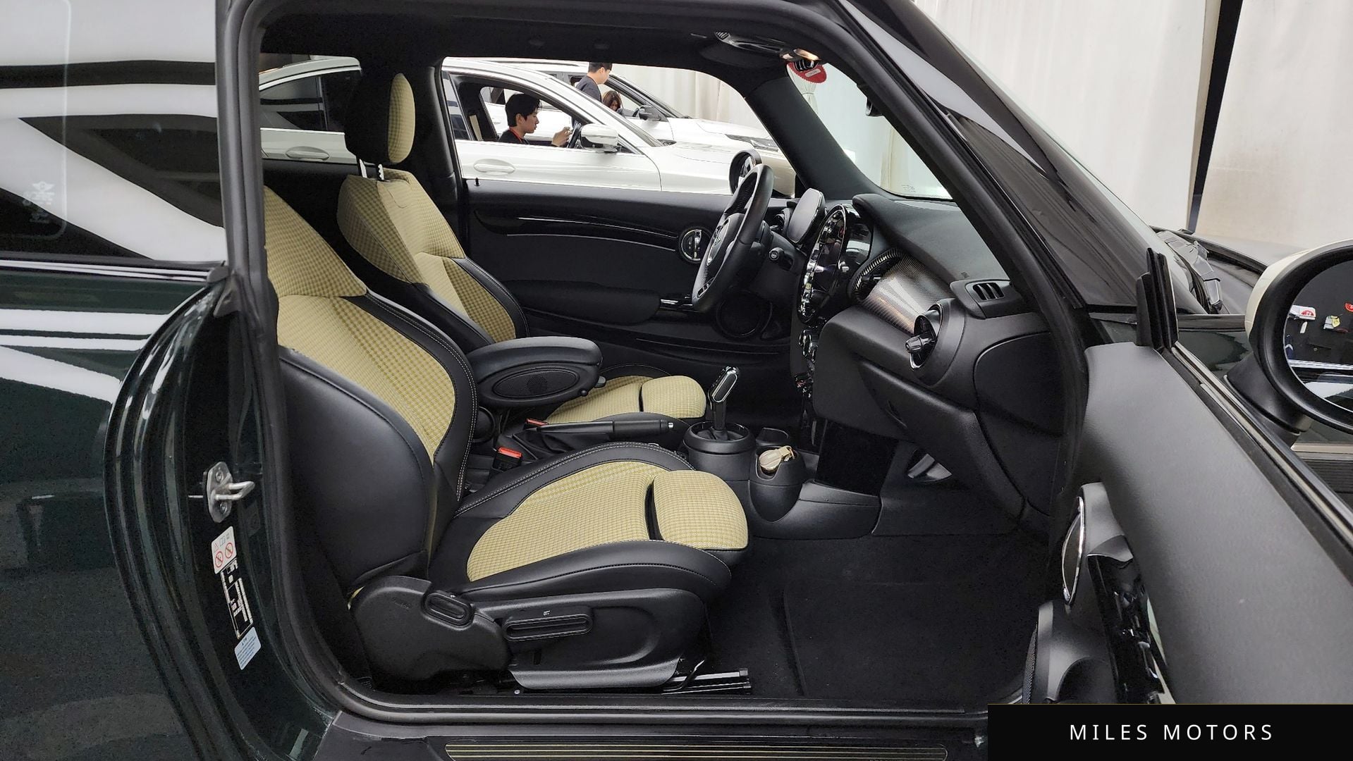 MINI Cooper 2023 — миниатюра 11