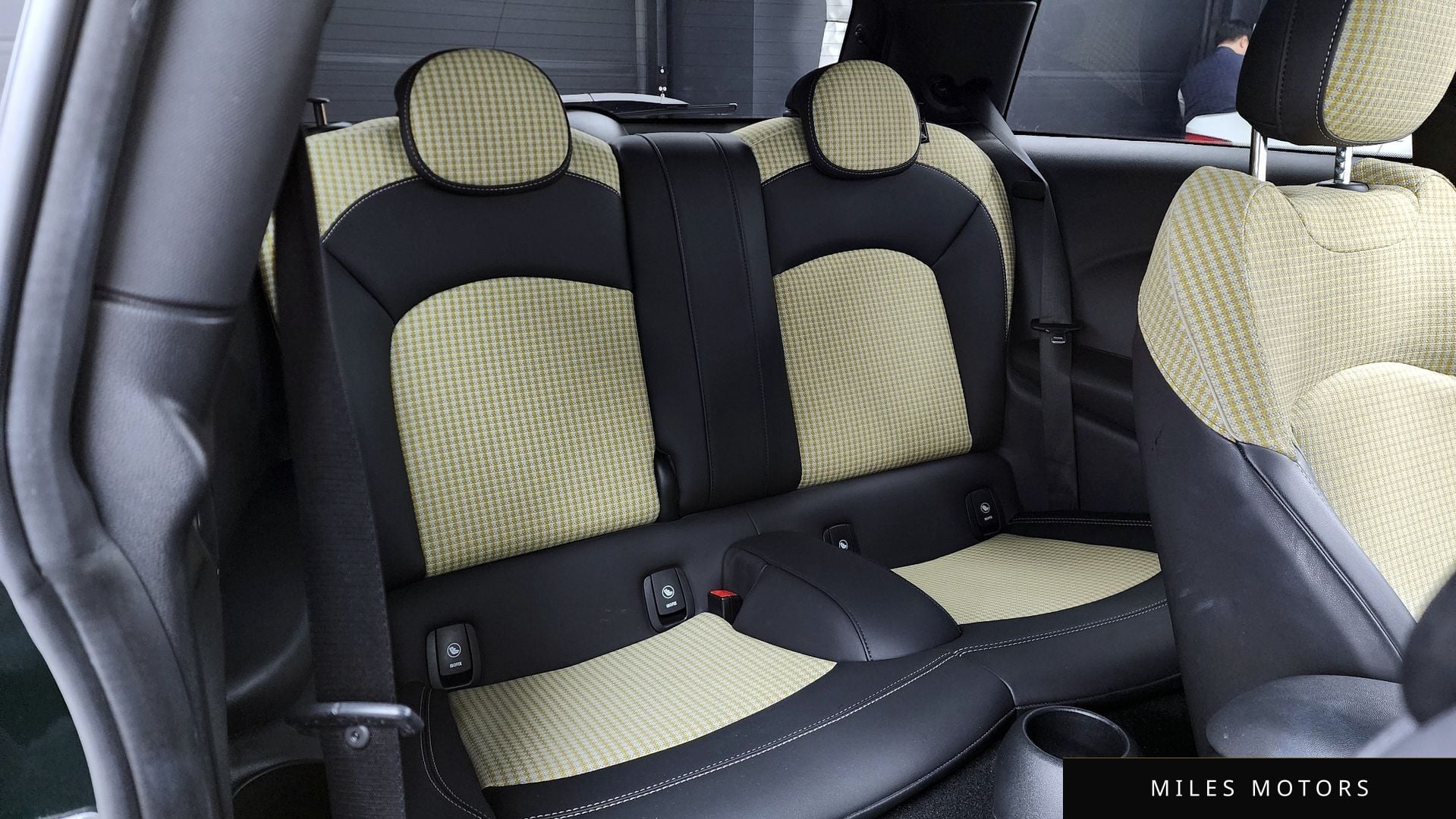 MINI Cooper 2023 — миниатюра 12