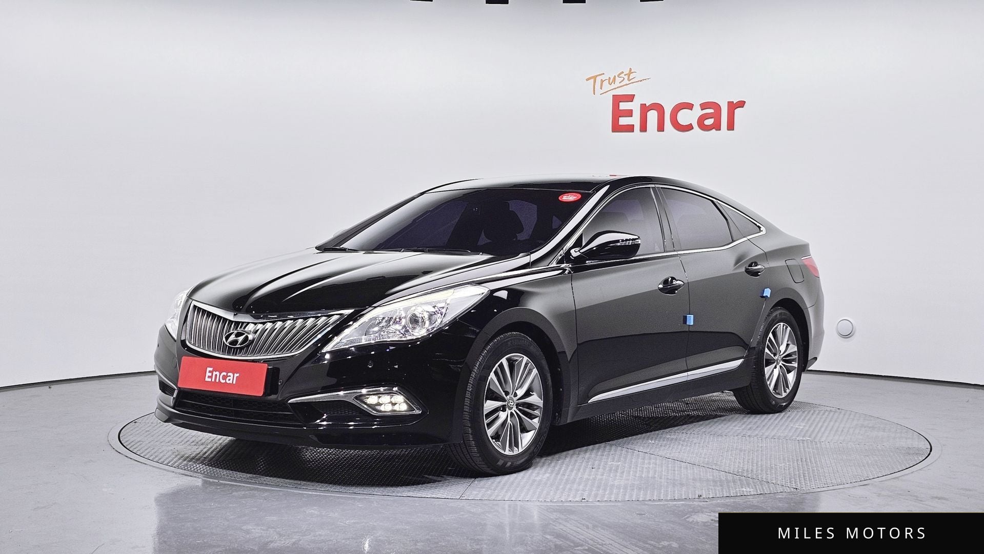 Hyundai Grandeur 2015 — фото 1 из 12
