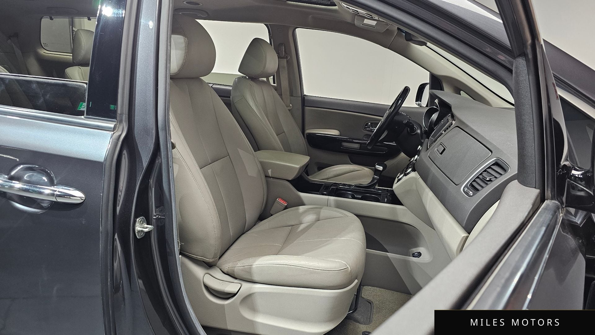 Kia Canival 2018 — миниатюра 9