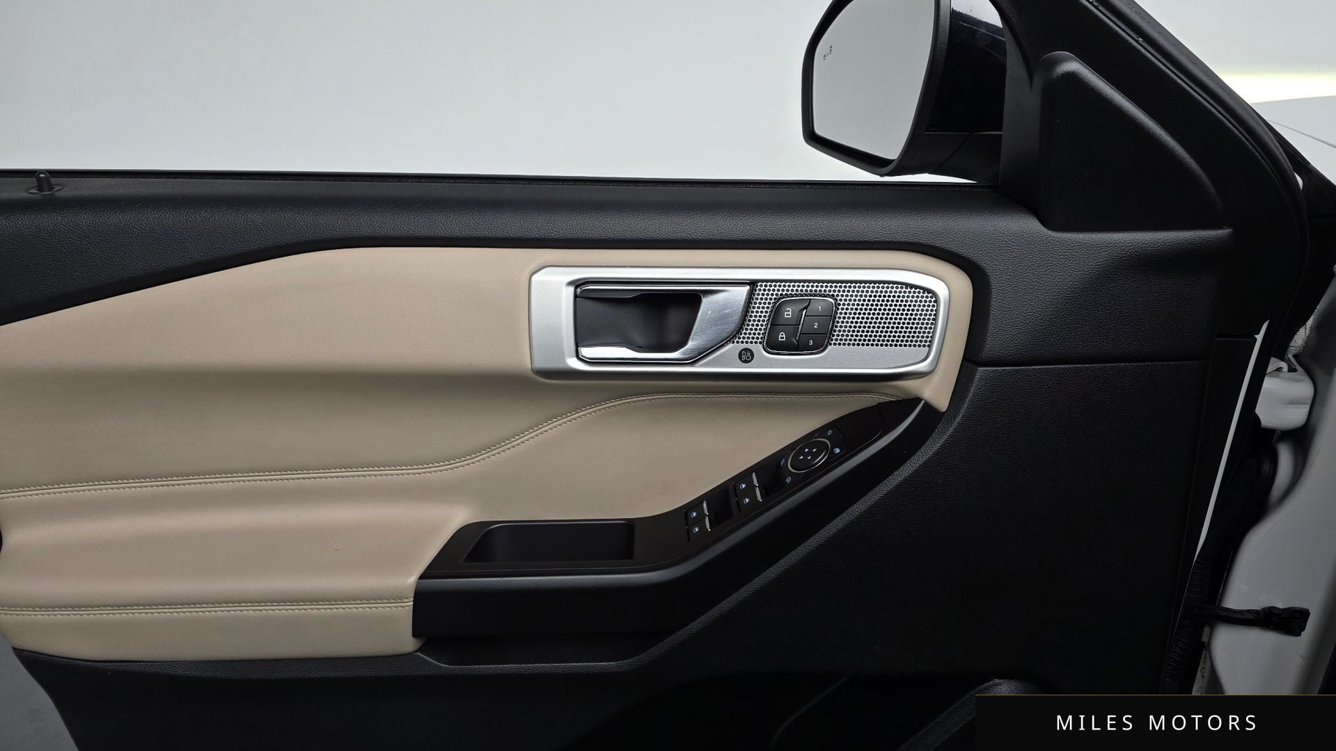 Ford 익스플로러 2020 — миниатюра 17