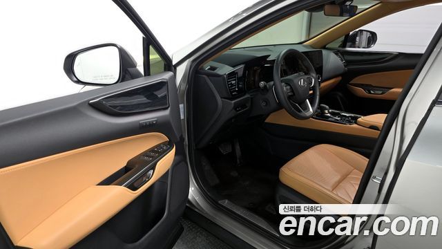 Лексус NX350h 2025 — миниатюра 10