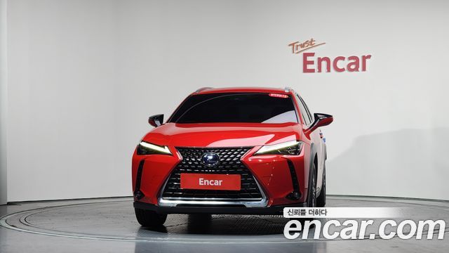 Лексус UX300e 2022 — миниатюра 2