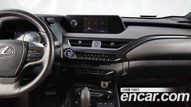 Лексус UX300e 2022 — миниатюра 14