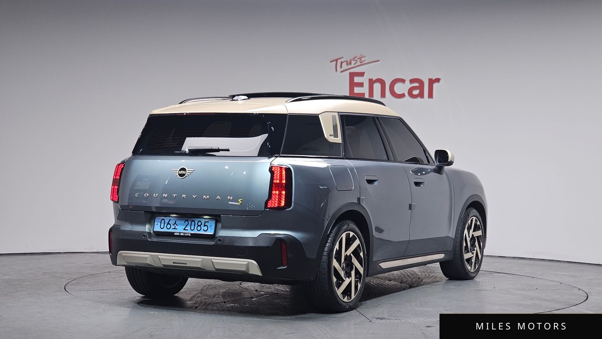 MINI 쿠퍼 컨트리맨 일렉트릭 2025 — миниатюра 2
