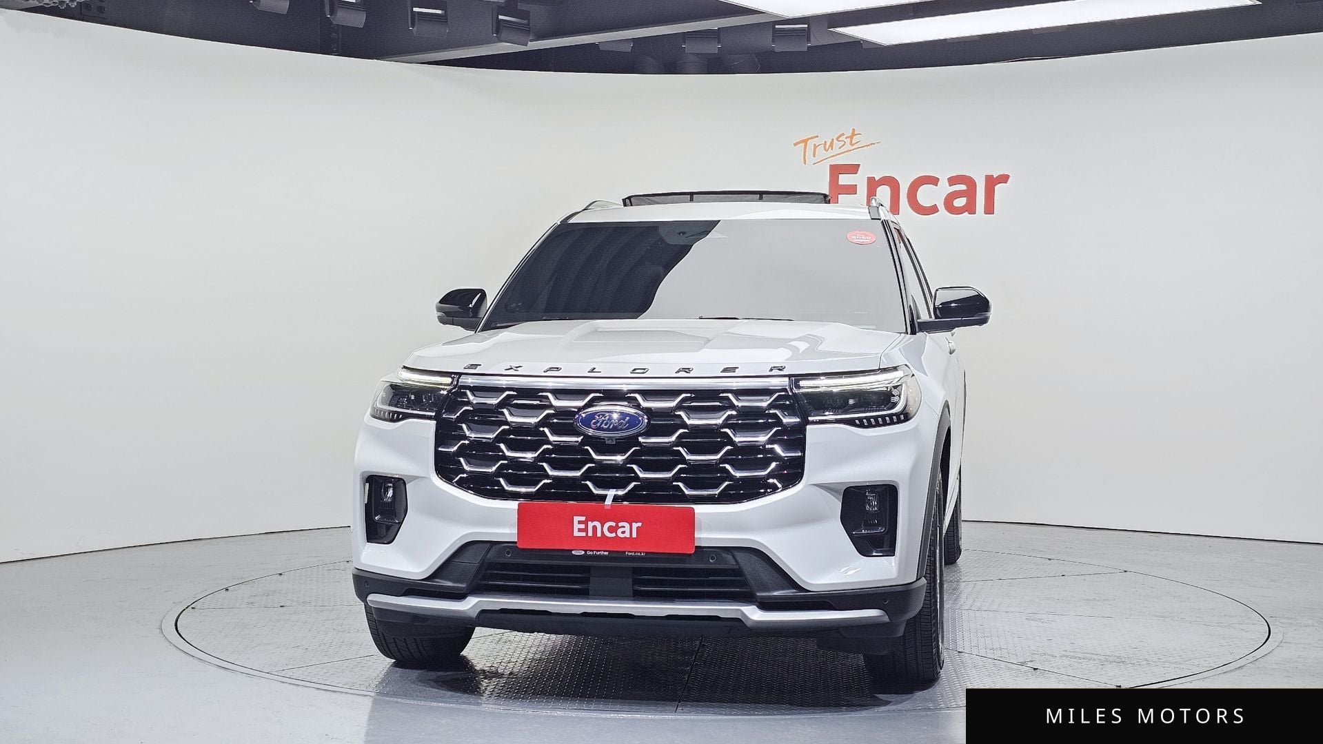 Ford Explorer 2025 — миниатюра 3